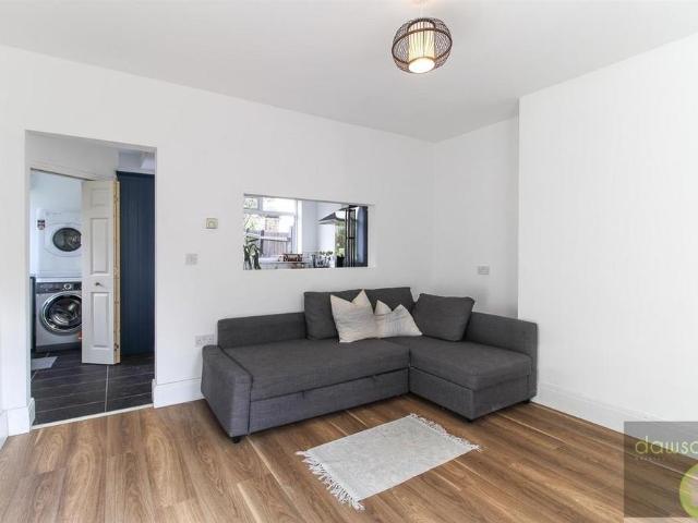 House for rent in Ovenden, Halifax
