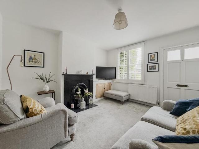 House for rent in Ashlyns Estate, Pouchen End