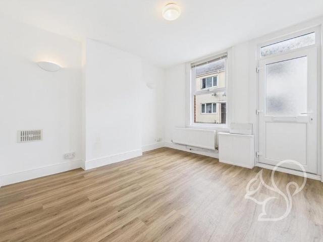 House for rent in Coggeshall, Chipping Hill
