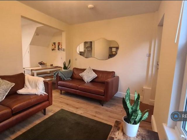 House for rent in St. Mildred's, The Bridge