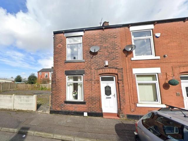 House for rent in Smallbridge, Burnedge