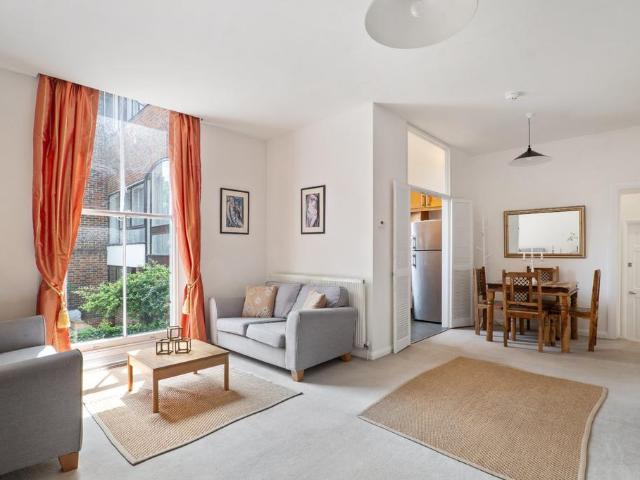 House for rent in Chalk Farm, Primrose Hill