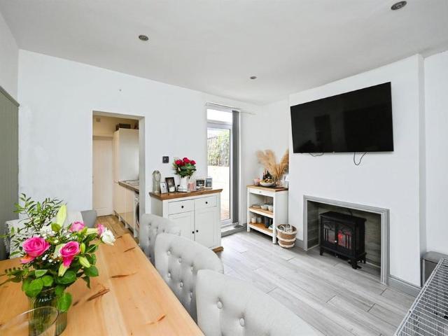 House for rent in Kedleston, East Midlands