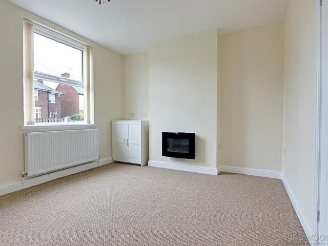 House for rent in Loundsley Green, East Midlands