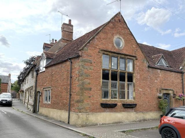 House for rent in Alderminster, Warwickshire