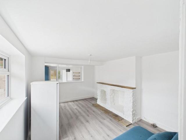 House for rent in Green Street Green, Monks Orchard