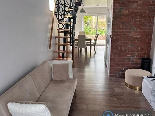 House for rent in Brentingby, Leicestershire