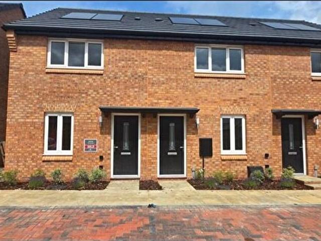 Apartment for rent in Priors Hall Park, Weldon