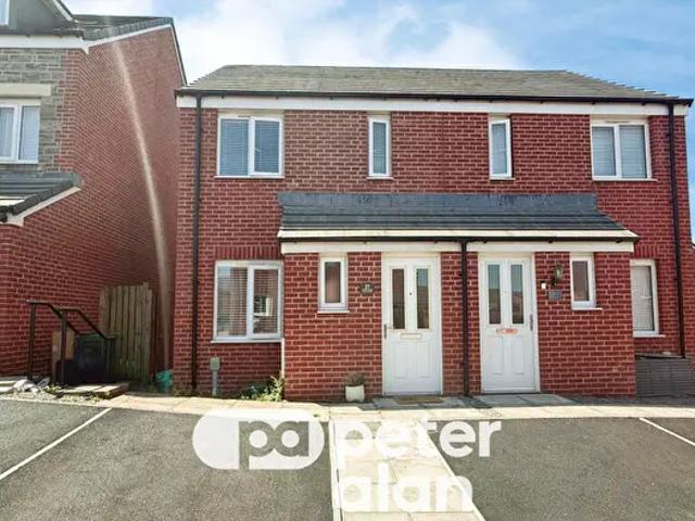 Apartment for rent in Brynna, Wales