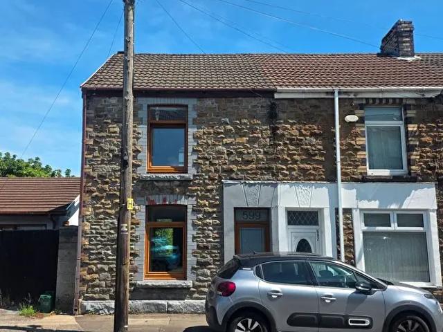 Apartment for rent in Waun-Gron, Swansea
