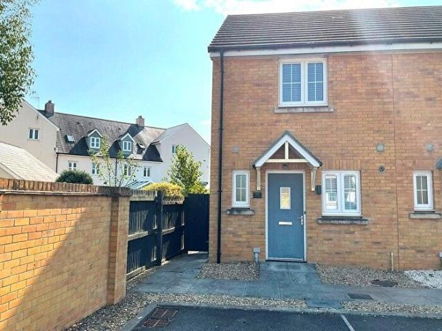 Apartment for rent in Morfa, Llanelli