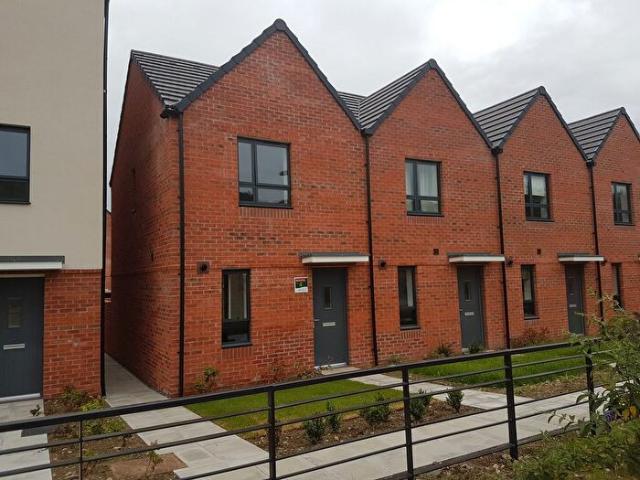 Apartment for rent in Nangreaves, Wales