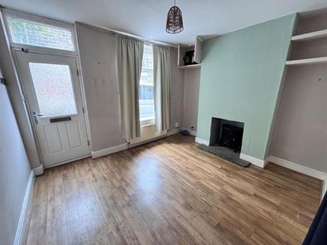 House for rent in Charlesworth, East Midlands