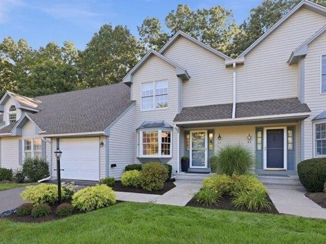 Condo for sale in Shaker Pines, Enfield