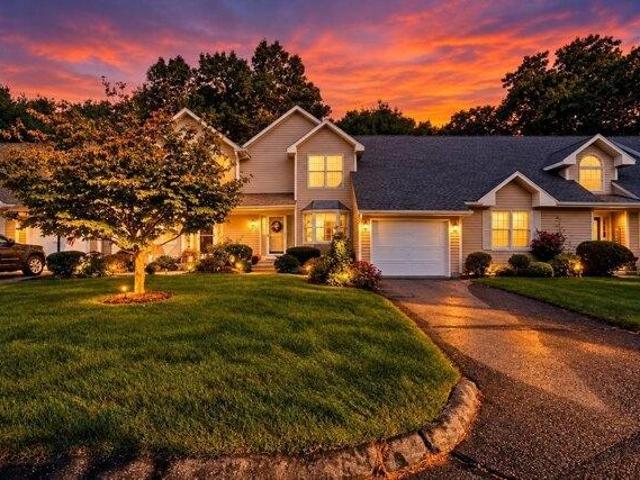 Condo for sale in Shaker Pines, Enfield