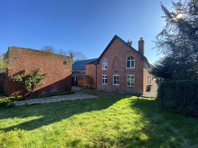 House for rent in Welsh Frankton, Shropshire