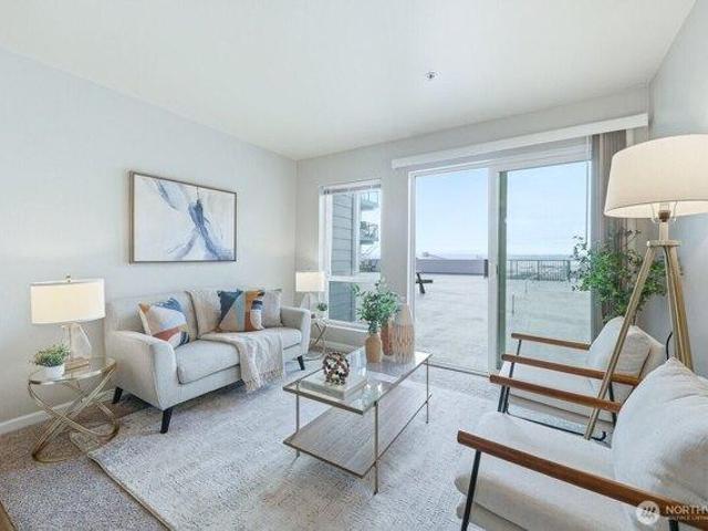 Condo for sale in Everett, Washington