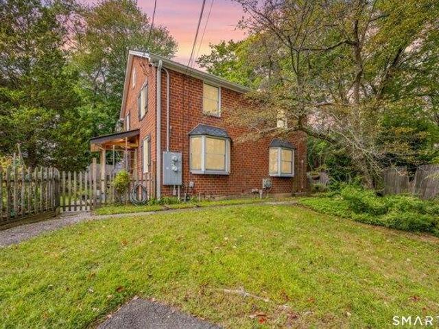 House for sale in Melville Village, Fairfield