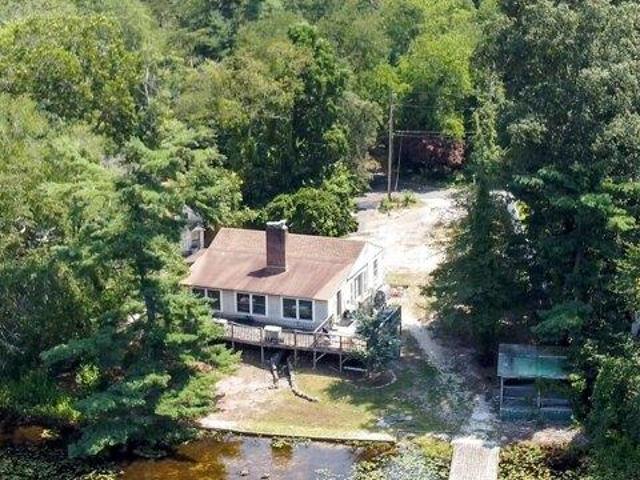 House for sale in Cedarville, New Jersey