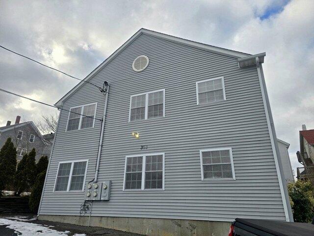 Condo for sale in Bristol, Massachusetts