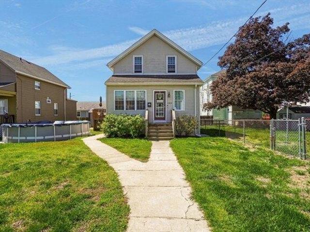 House for sale in Bristol, Massachusetts