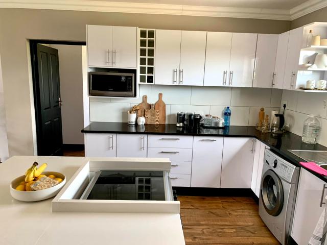 Apartment for rent in Suider-Paarl, Drakenstein Local Municipality