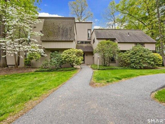 Condo for sale in Avon, Connecticut