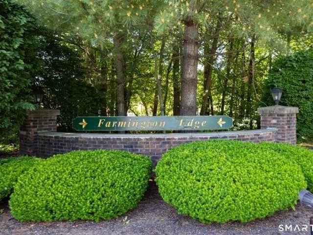 Condo for sale in Farmington, Connecticut