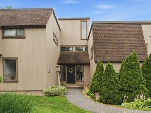 Condo for sale in Farmington, Connecticut