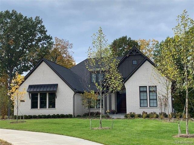 Condo for sale in Farmington, Michigan