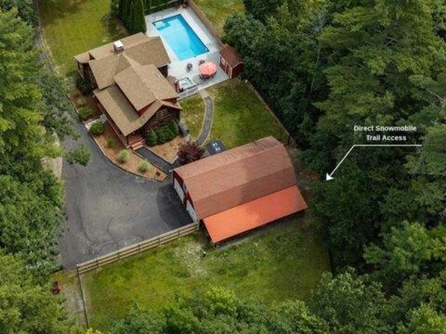 House for sale in Farmington, Strafford County