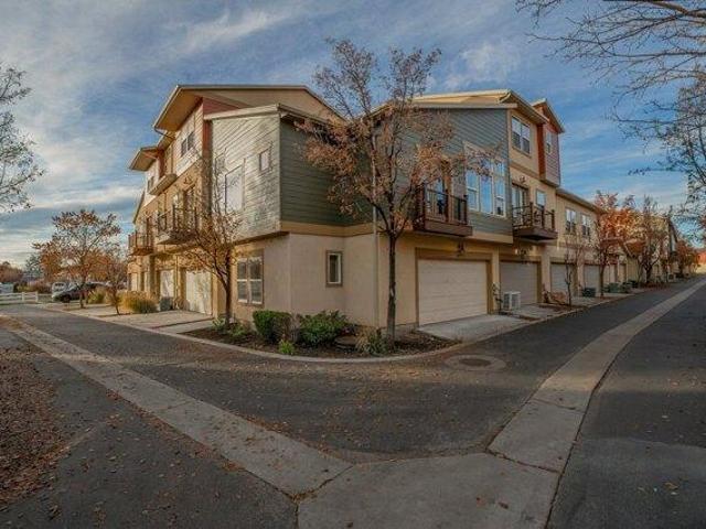 House for sale in Farmington, Utah