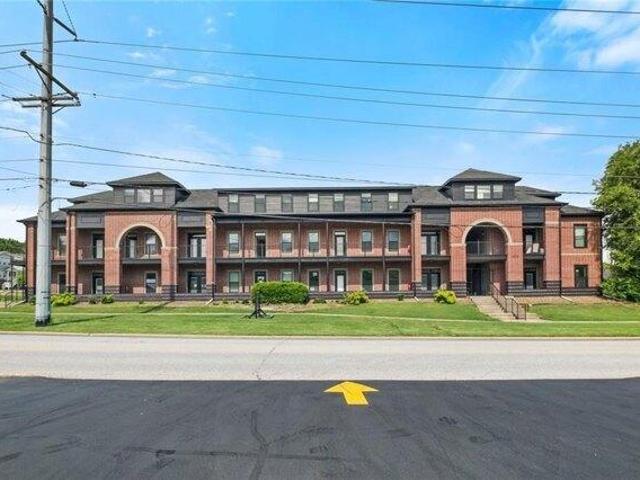 Condo for sale in Fayetteville, Arkansas