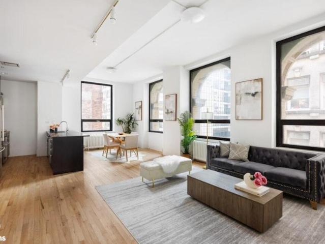 Apartment for sale in Arverne, New York