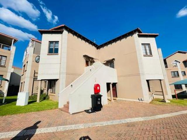 Apartment for sale in Vosloorus, Gauteng