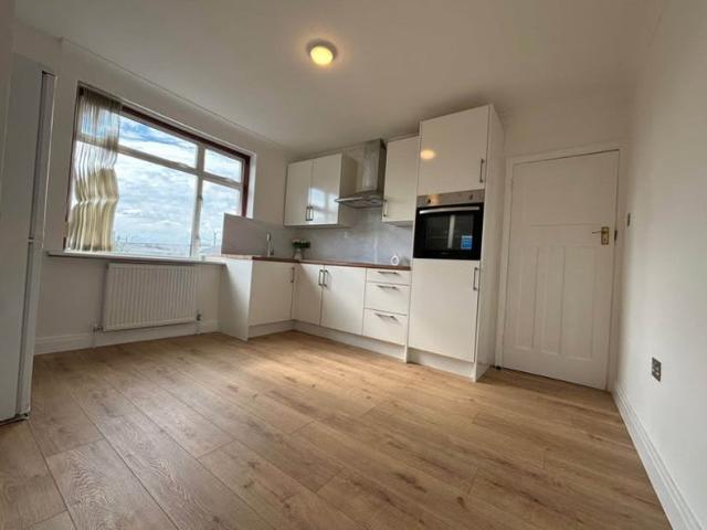 Apartment for rent in South Chingford, Greater London