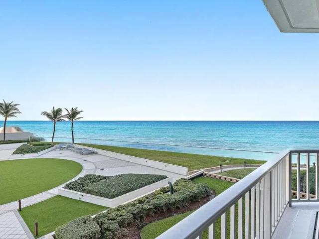 Apartment for sale in Riviera Beach, Florida