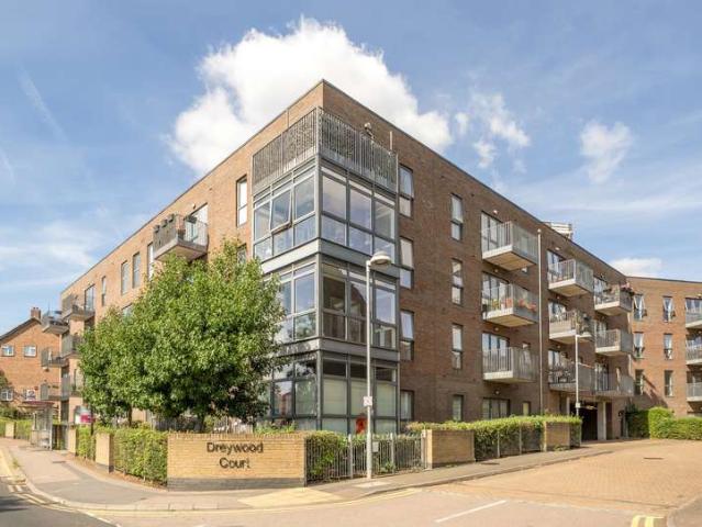 Flat for sale in Ardleigh Green, Greater London