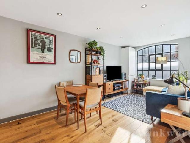 Flat for sale in London Borough of Lewisham, Greater London