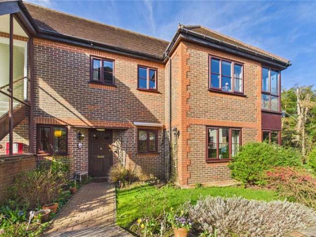 Flat for sale in Pangbourne, West Berkshire