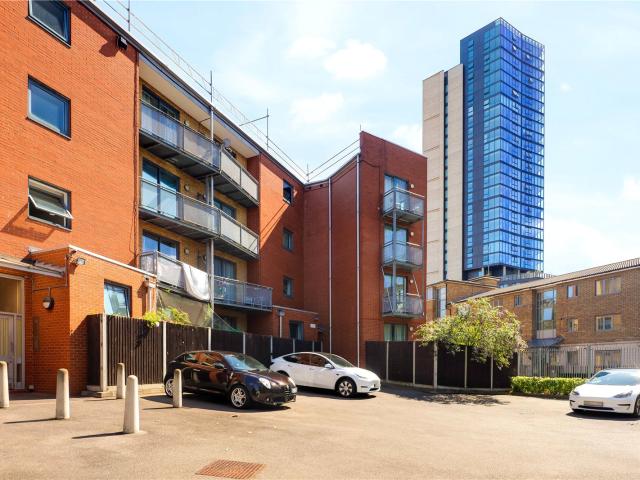 Apartment for rent in Limehouse, Greater London