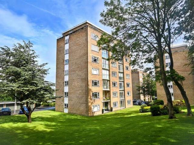 Flat for sale in Upperton, Eastbourne