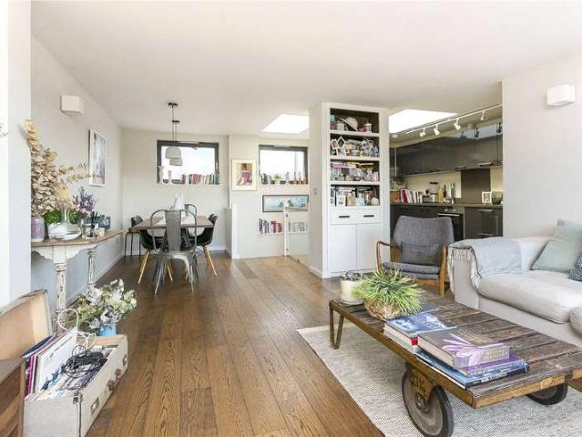 Flat for sale in Spitalfields, Whitechapel