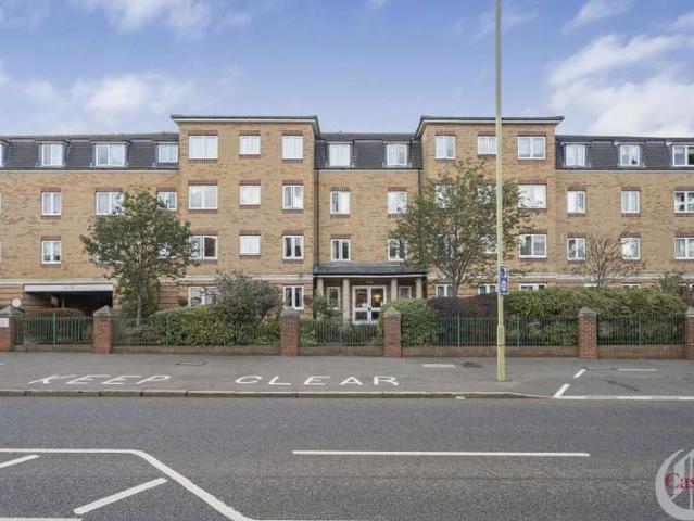 Flat for rent in Broxbourne, Hertfordshire