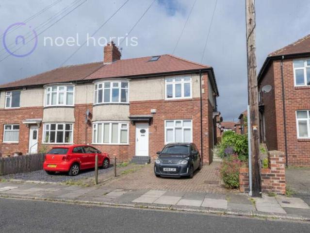Flat for sale in High Heaton, Tyne And Wear