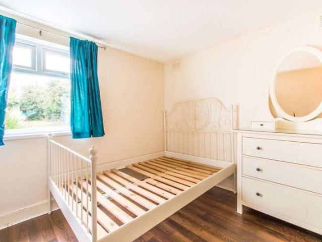 Flat for sale in Leytonstone, Leytonstone