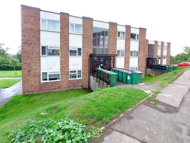Flat for sale in Folkestone