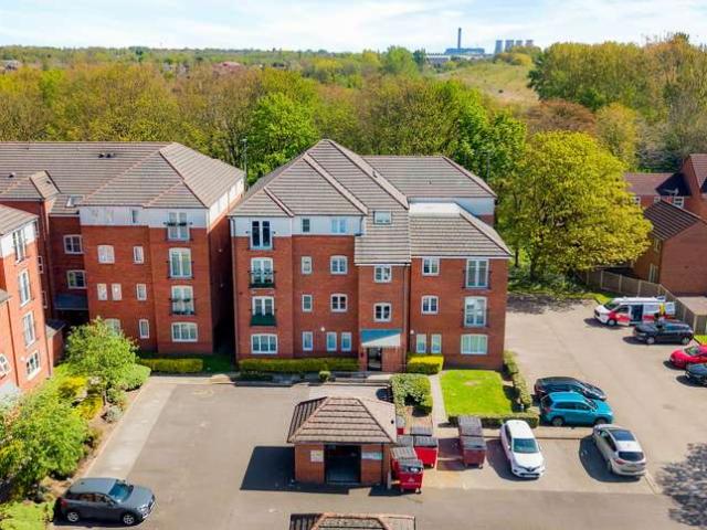 Flat for sale in Ditton, Widnes