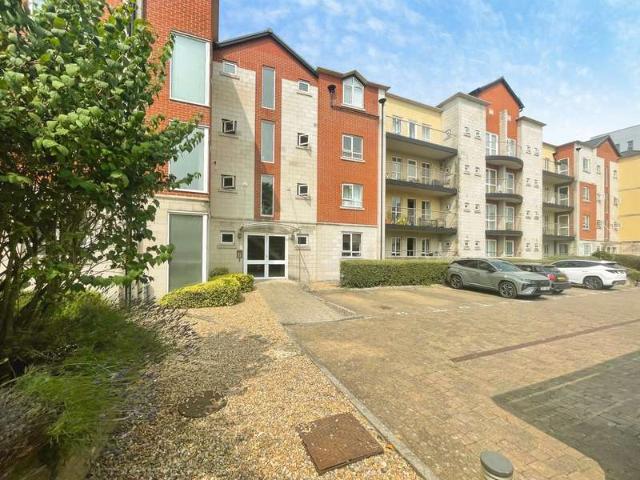 Flat for sale in St Mary's, City Of Southampton