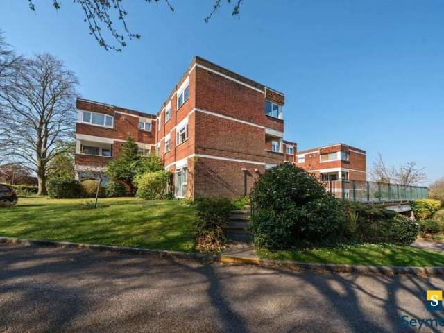 Flat for sale in Charlotteville, Westborough